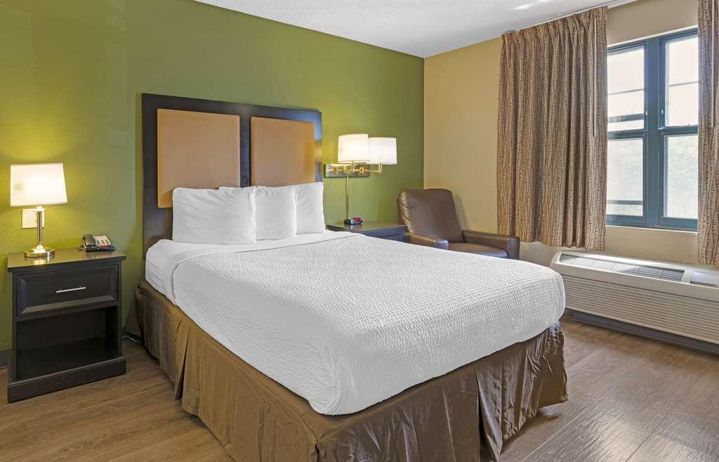 Extended Stay America Suites - Stockton - March Lane Rum bild